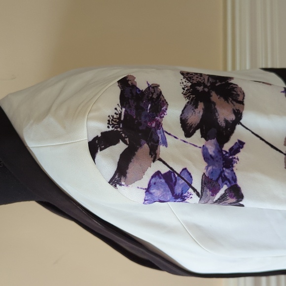 Missguided Women Blazer color block Blk/ white floral design on sleeve Sz 8 - Picture 8 of 12